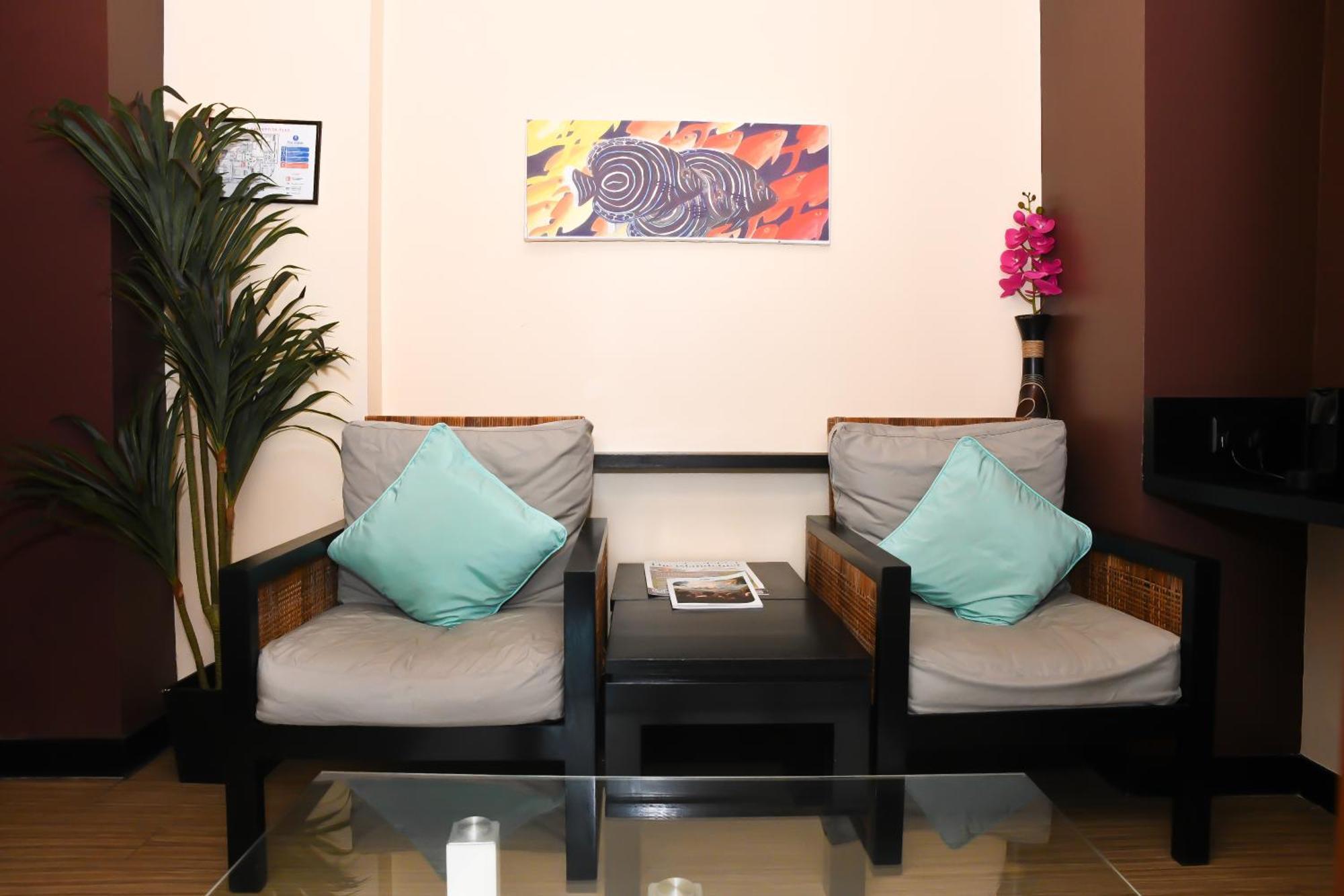 Hotel The Beehive 4*