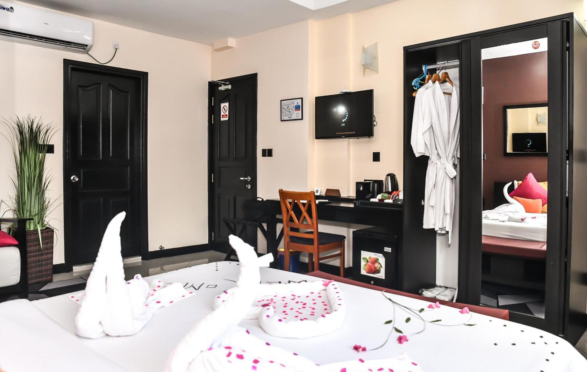 The Beehive Hotel 4*