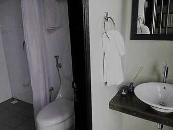 Hotel The Beehive Malé