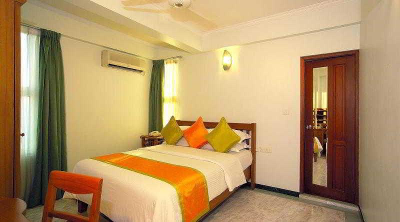 Hotel The Beehive Malé