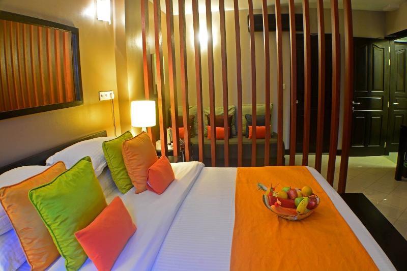 The Beehive 4* Malé