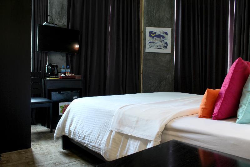 The Beehive 4* Malé